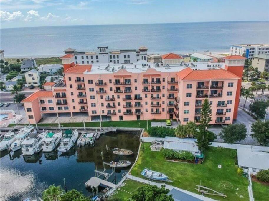 Gulf Coast Gold Private Condo - 2Bed, 2Bath, Sleep 6, Across Street From Beach, Balcony Views Of Sunsets, Beach & Gulf, Pool, Gym Сант Пит Бич Экстерьер фото